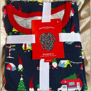 Target Wondershop Women’s holiday Gnome 2-Piece Sleep Set